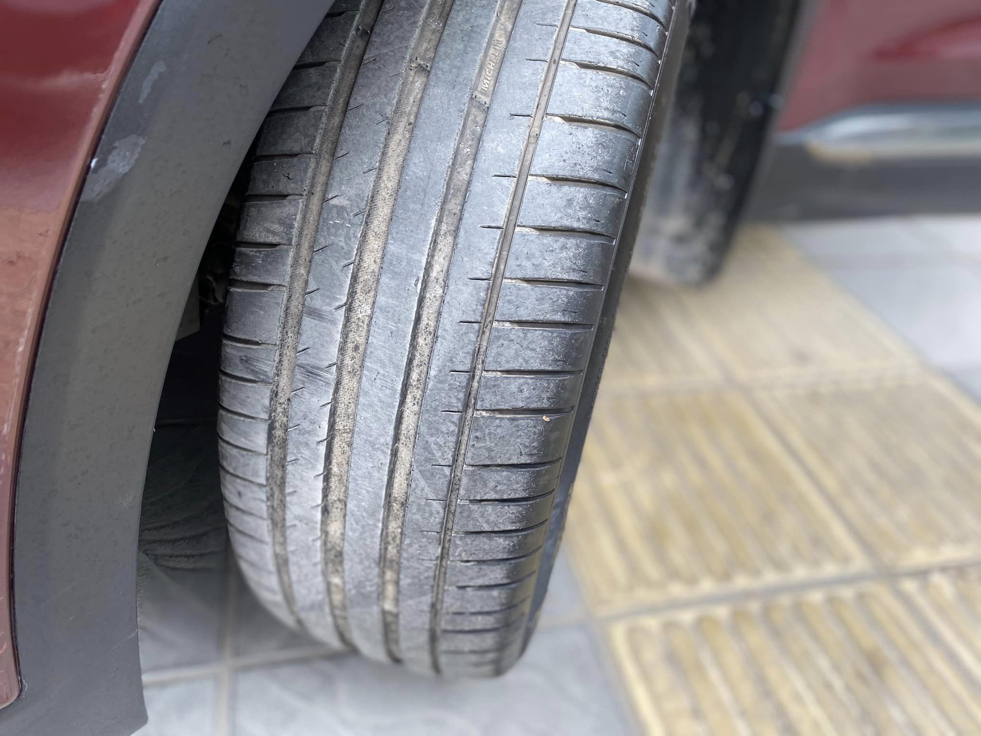 Từng tốn 1,4 tỷ ra biển cho xe gia đình trong mơ', nay mua lại Hyundai Santa Fe cần bao nhiêu tiền?- Ảnh 52. Từng tốn 1,4 tỷ ra biển cho xe gia đình trong mơ', nay mua lại Hyundai Santa Fe cần bao nhiêu tiền?- Ảnh 52.