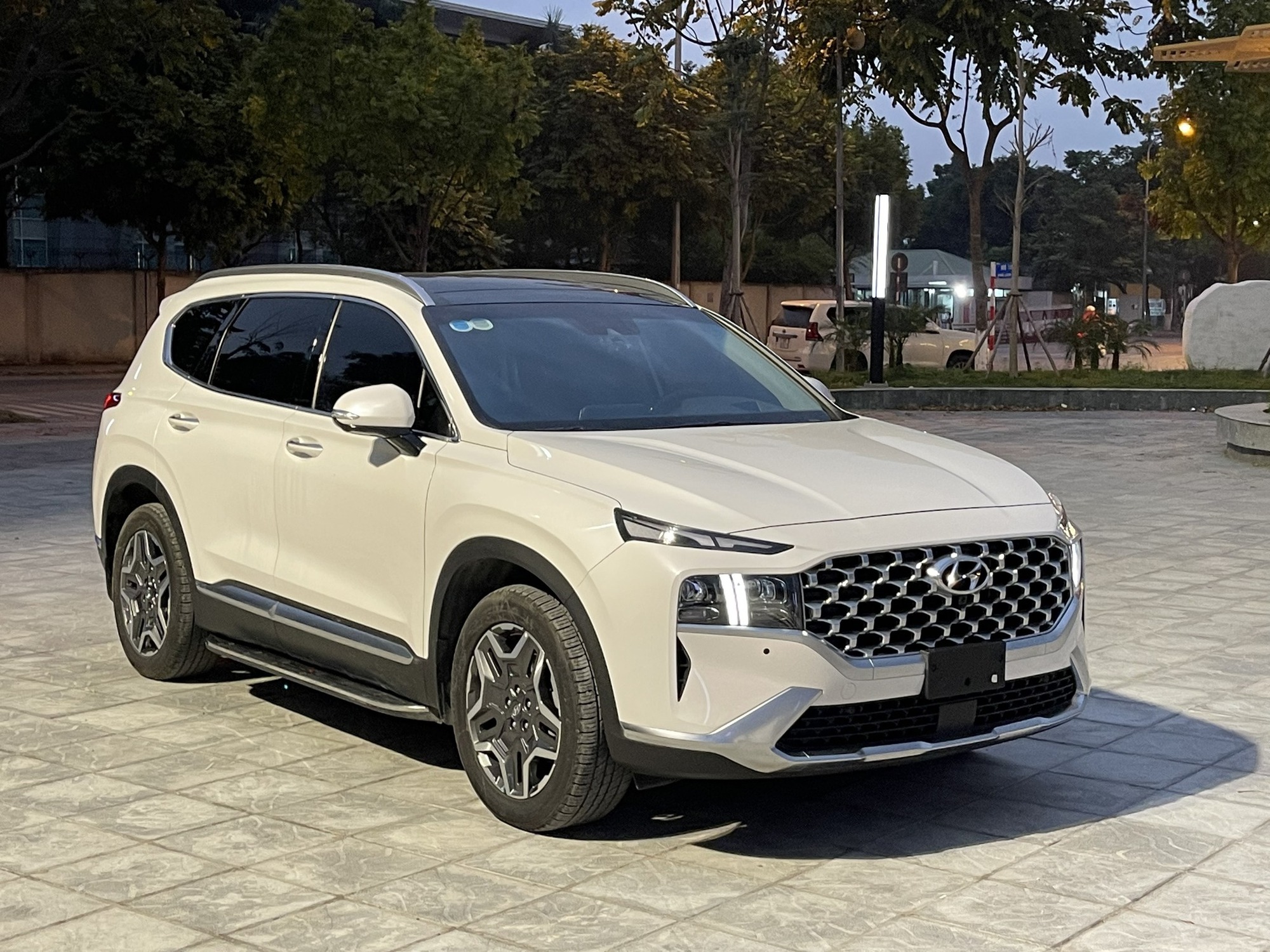 Từng tốn 1,4 tỷ ra biển cho xe gia đình trong mơ', nay mua lại Hyundai Santa Fe cần bao nhiêu tiền?- Ảnh 66. Từng tốn 1,4 tỷ ra biển cho xe gia đình trong mơ', nay mua lại Hyundai Santa Fe cần bao nhiêu tiền?- Ảnh 66.