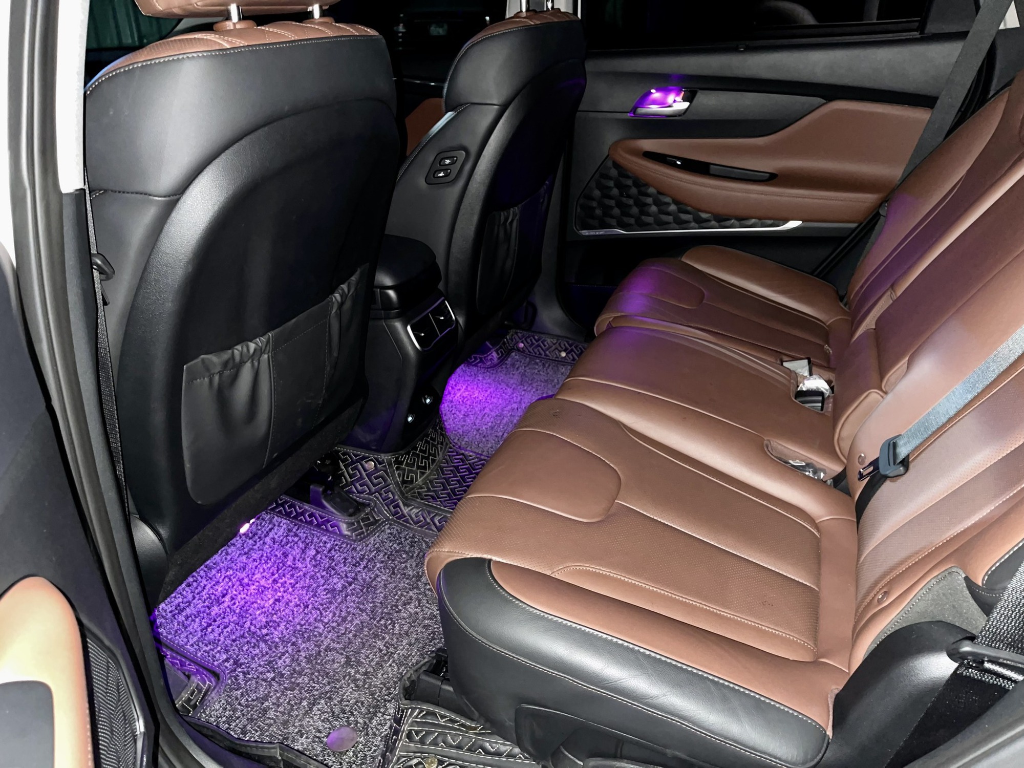 Từng tốn 1,4 tỷ ra biển cho xe gia đình trong mơ', nay mua lại Hyundai Santa Fe cần bao nhiêu tiền?- Ảnh 76.