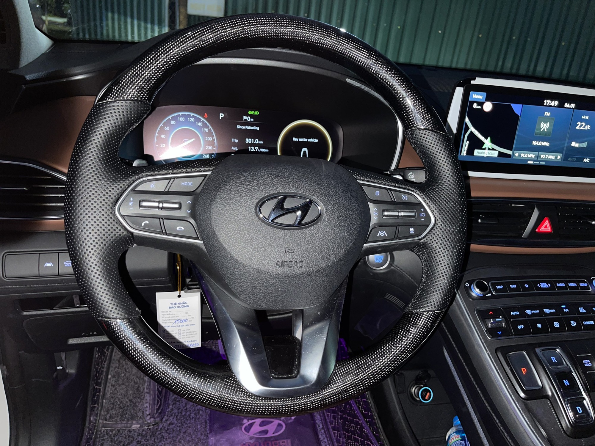 Từng tốn 1,4 tỷ ra biển cho xe gia đình trong mơ', nay mua lại Hyundai Santa Fe cần bao nhiêu tiền?- Ảnh 78. Từng tốn 1,4 tỷ ra biển cho xe gia đình trong mơ', nay mua lại Hyundai Santa Fe cần bao nhiêu tiền?- Ảnh 78.