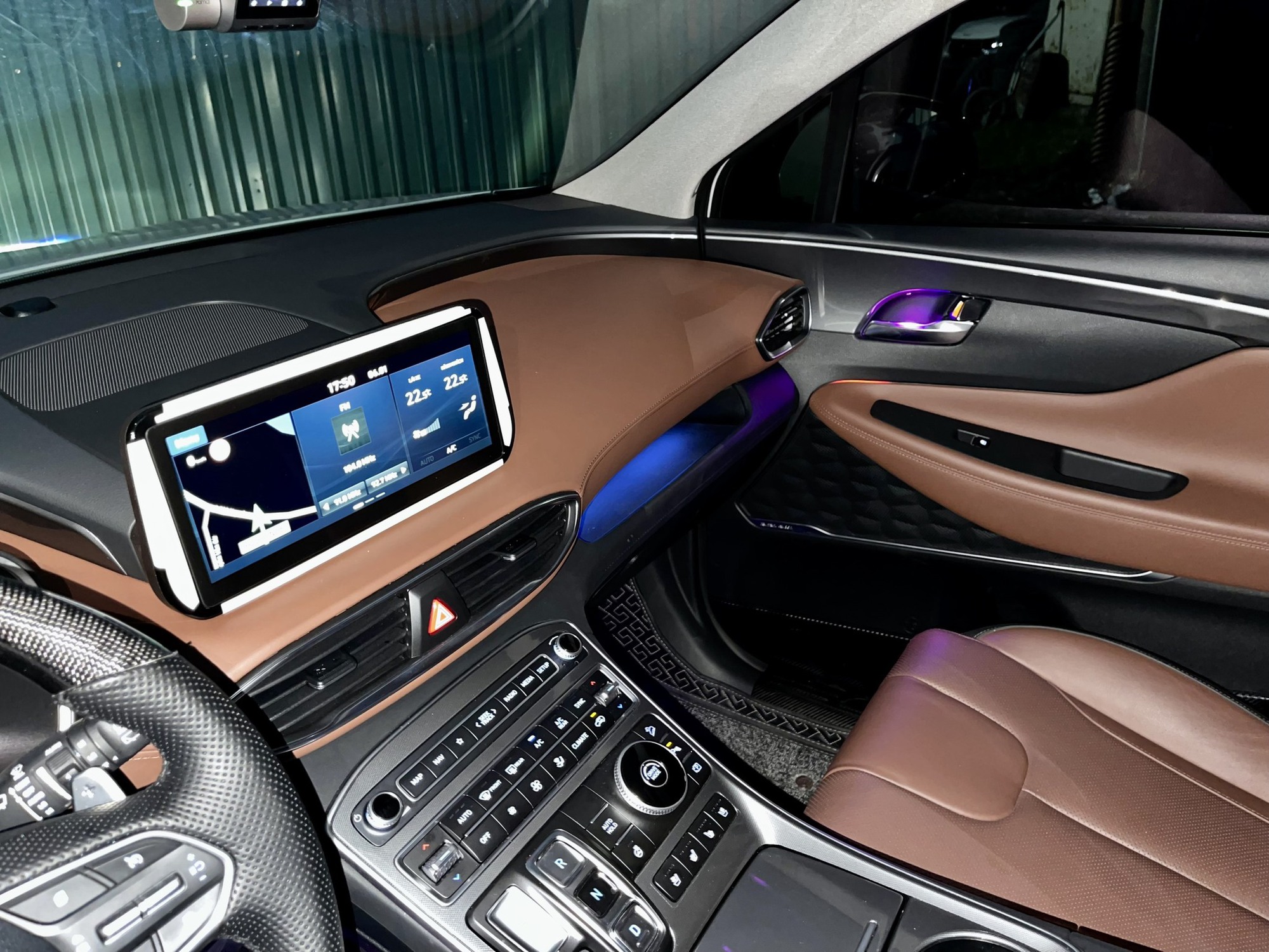 Từng tốn 1,4 tỷ ra biển cho xe gia đình trong mơ', nay mua lại Hyundai Santa Fe cần bao nhiêu tiền?- Ảnh 87.