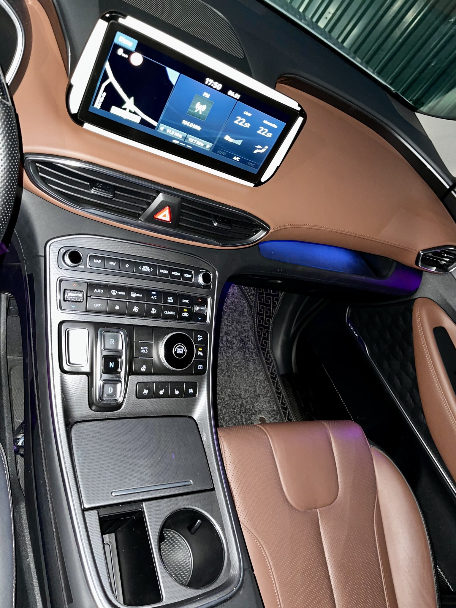 Từng tốn 1,4 tỷ ra biển cho xe gia đình trong mơ', nay mua lại Hyundai Santa Fe cần bao nhiêu tiền?- Ảnh 88.