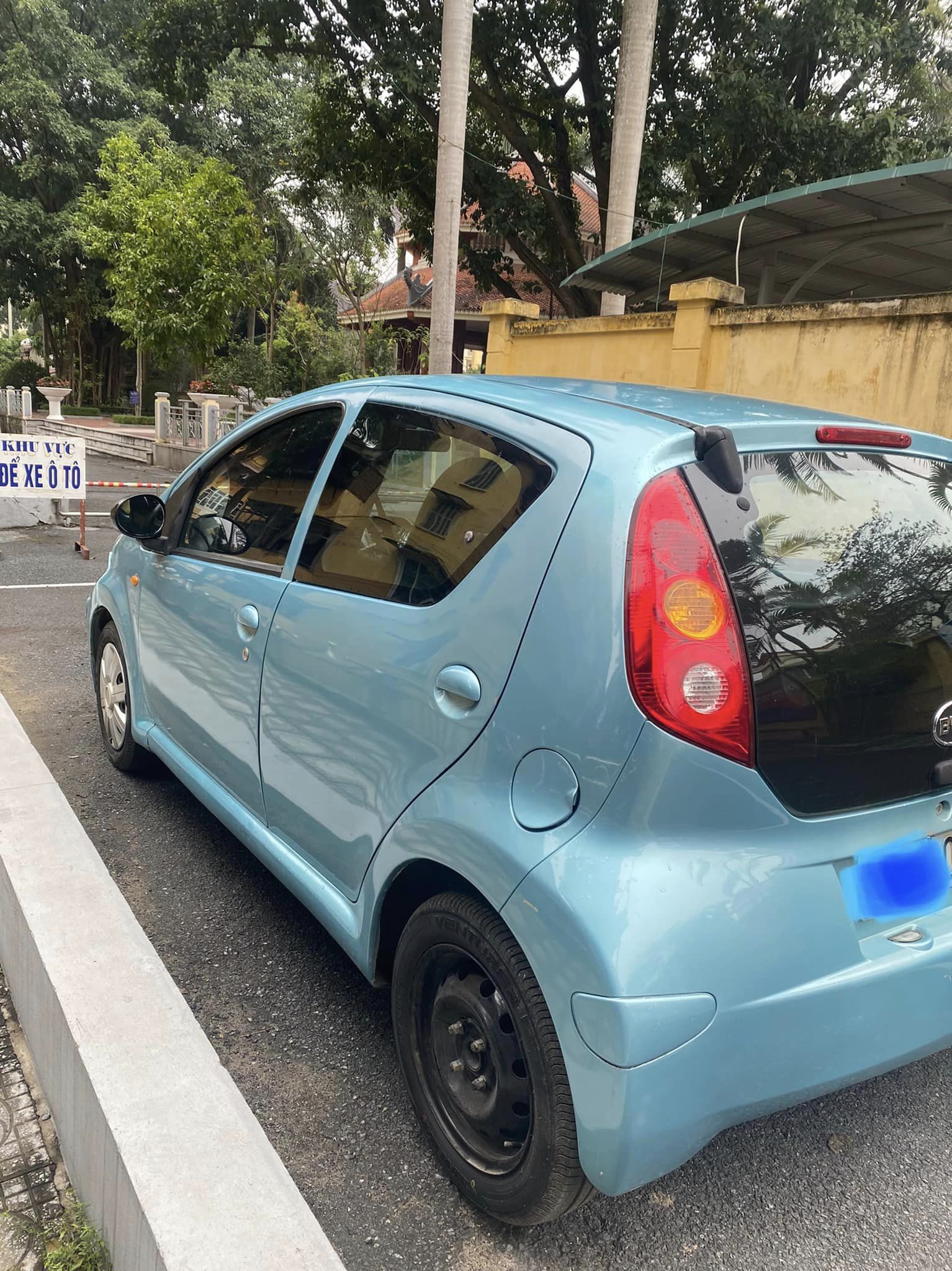 100 triệu đồng có mua ô tô được không? Bất ngờ có chiếc chỉ 35 triệu!- Ảnh 25. 100 triệu đồng có mua ô tô được không? Bất ngờ có chiếc chỉ 35 triệu!- Ảnh 25.