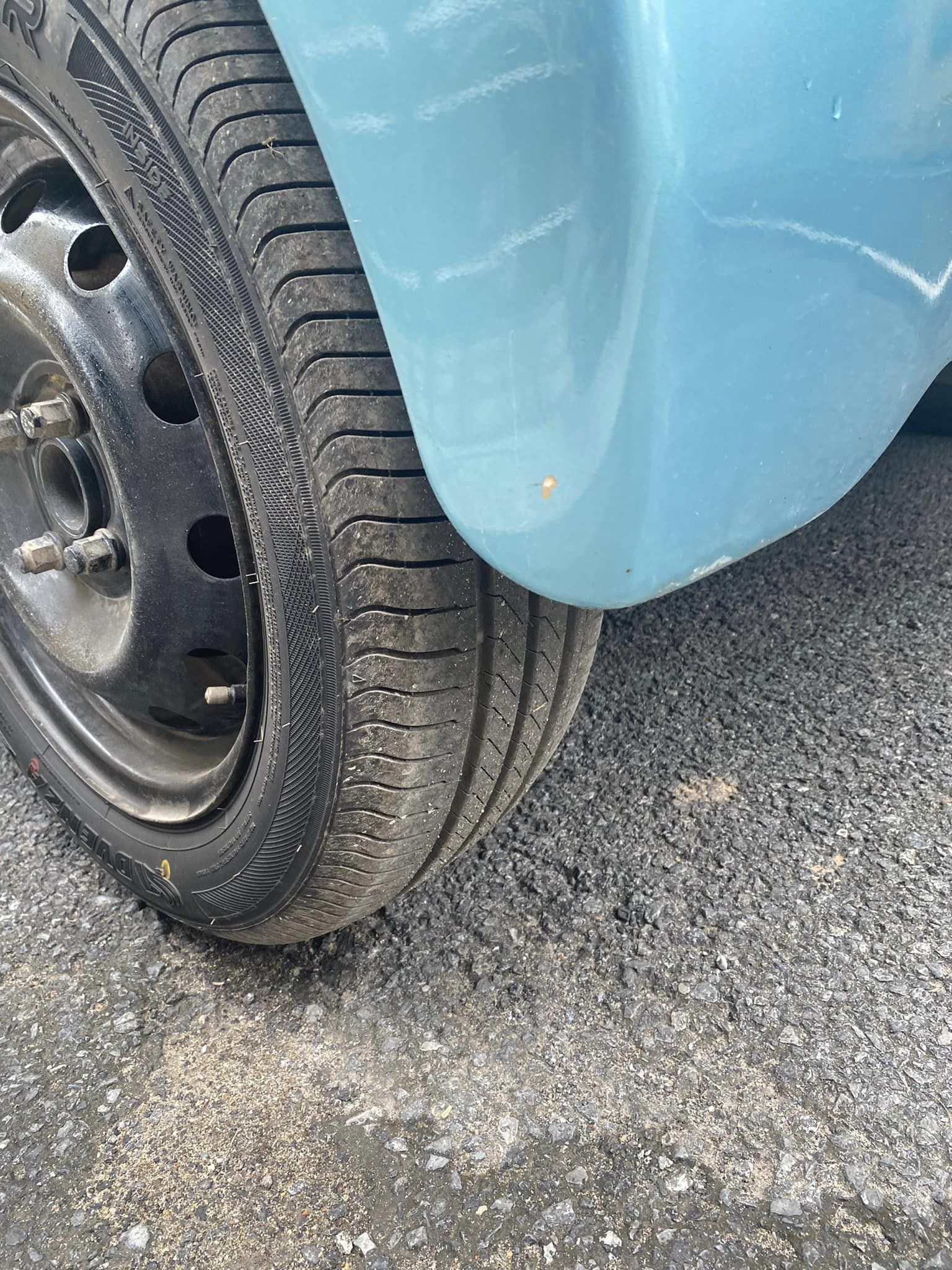 100 triệu đồng có mua ô tô được không? Bất ngờ có chiếc chỉ 35 triệu!- Ảnh 27. 100 triệu đồng có mua ô tô được không? Bất ngờ có chiếc chỉ 35 triệu!- Ảnh 27.