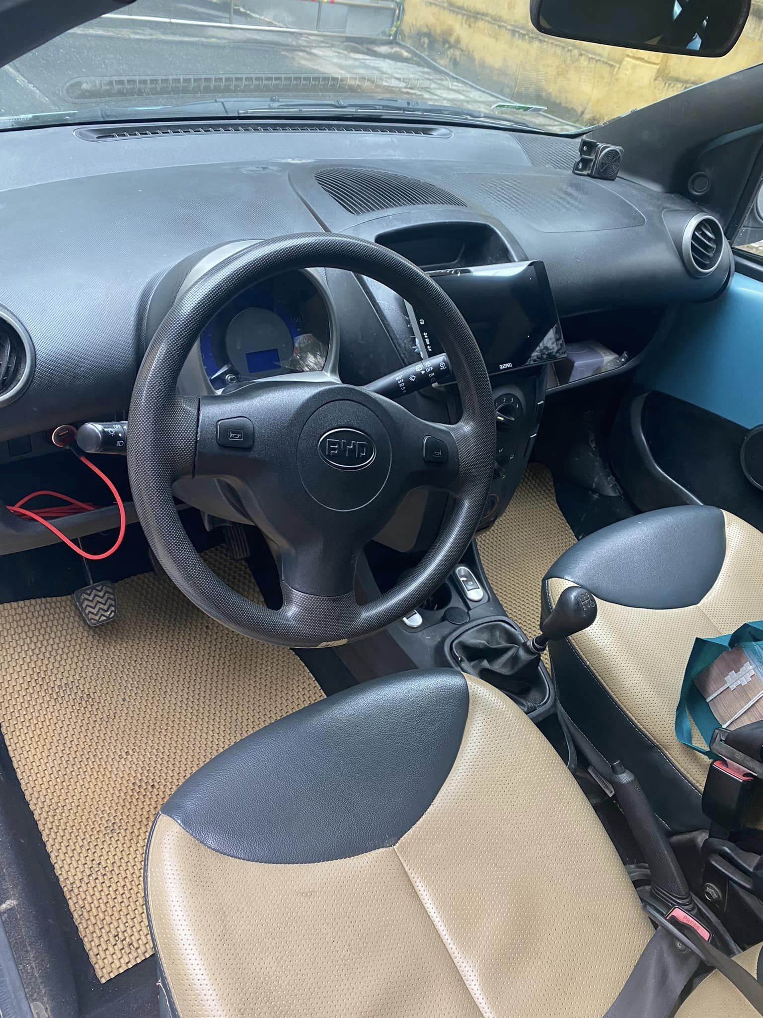 100 triệu đồng có mua ô tô được không? Bất ngờ có chiếc chỉ 35 triệu!- Ảnh 37. 100 triệu đồng có mua ô tô được không? Bất ngờ có chiếc chỉ 35 triệu!- Ảnh 37.