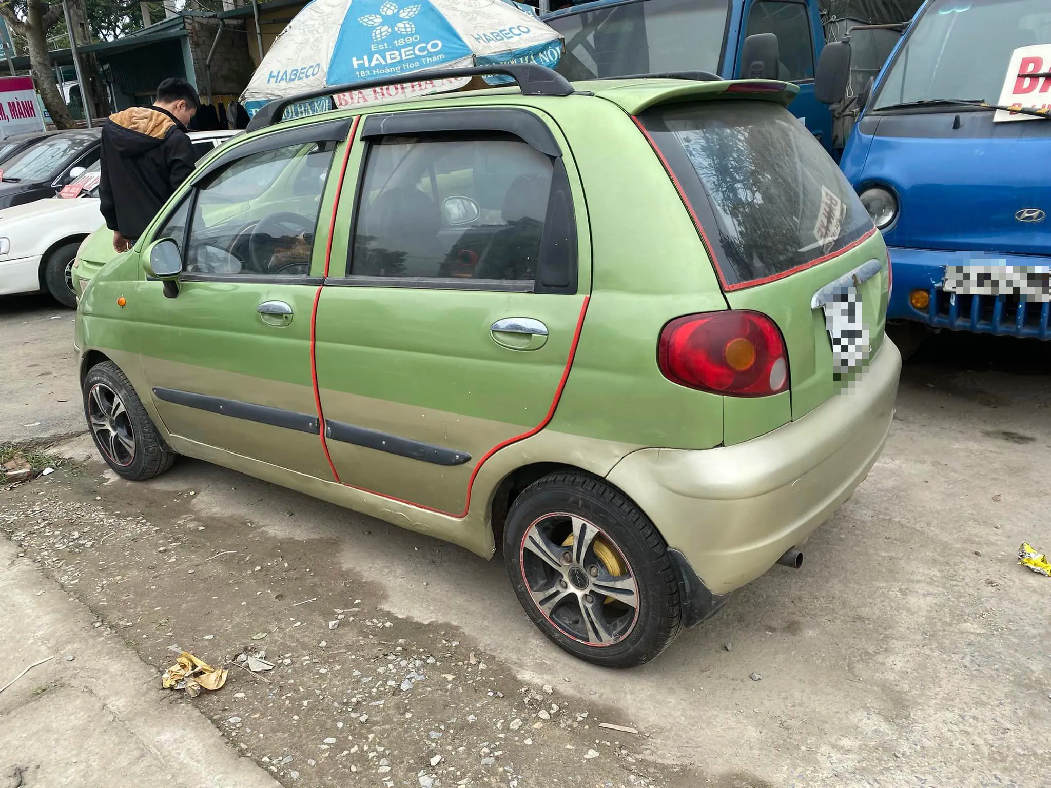 100 triệu đồng có mua ô tô được không? Bất ngờ có chiếc chỉ 35 triệu!- Ảnh 18. 100 triệu đồng có mua ô tô được không? Bất ngờ có chiếc chỉ 35 triệu!- Ảnh 18.