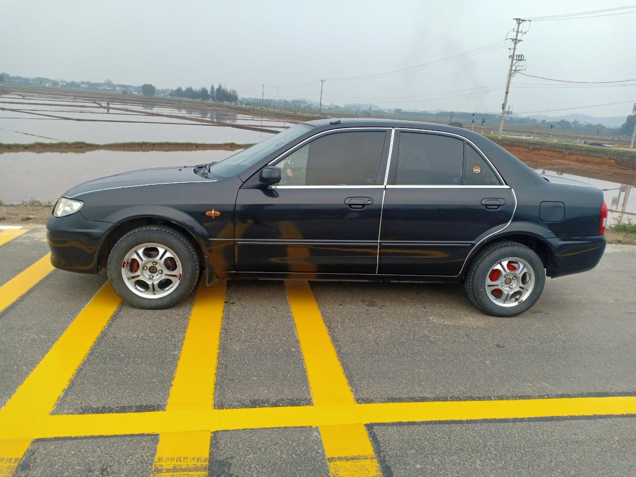 100 triệu đồng có mua ô tô được không? Bất ngờ có chiếc chỉ 35 triệu!- Ảnh 41. 100 triệu đồng có mua ô tô được không? Bất ngờ có chiếc chỉ 35 triệu!- Ảnh 41.