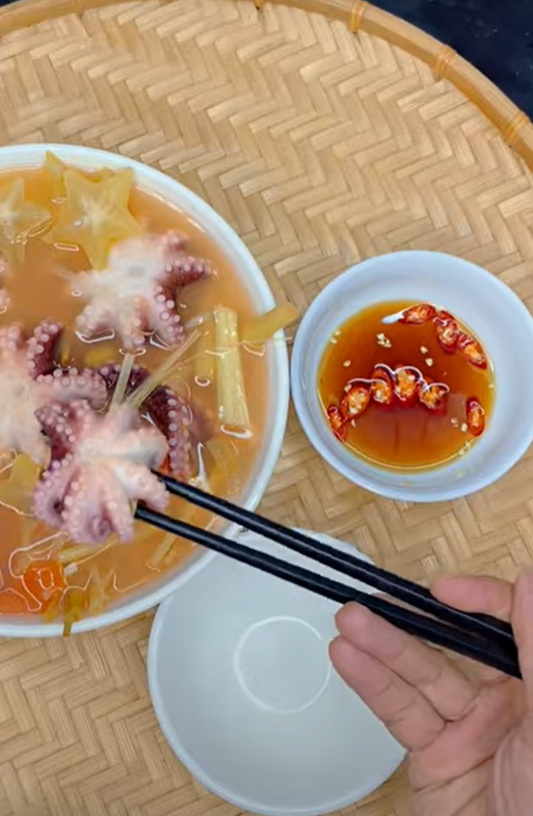 Đặc sản Quảng Ninh ruốc chân dài: Nấu khế chua cay thì không cần ra hàng, ngon - bổ - rẻ!- Ảnh 2. Đặc sản Quảng Ninh ruốc chân dài: Nấu khế chua cay thì không cần ra hàng, ngon - bổ - rẻ!- Ảnh 2.