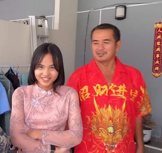 Ưng chàng rể Thanh Hoá, bố vợ Thái Lan tuyển thêm rể Việt cho con gái út, mua sẵn ô tô làm của hồi môn- Ảnh 2. Ưng chàng rể Thanh Hoá, bố vợ Thái Lan tuyển thêm rể Việt cho con gái út, mua sẵn ô tô làm của hồi môn- Ảnh 2.