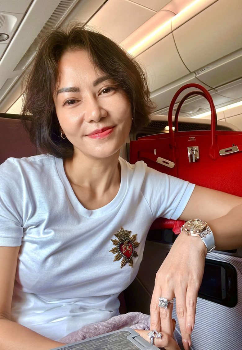 Cuộc sống của Thu Minh tuổi 47: Giàu có, hạnh phúc viên mãn nhưng thừa nhận những nhược điểm này- Ảnh 4.
