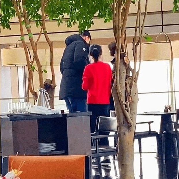 Huyền thoại Yao Ming: Giàu có, quyền lực nhưng từng khiến vợ Huyền thoại Yao Ming: Giàu có, quyền lực nhưng từng khiến vợ