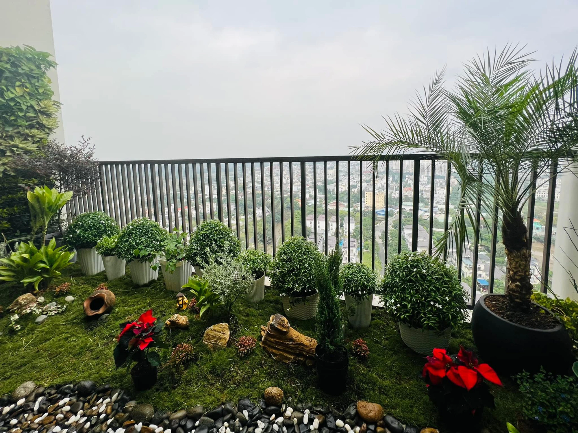 Hoa hậu Việt thầm lặng nuôi con một mình, ở penthouse triệu đô, tuổi 37 giờ thế nào?- Ảnh 8. Hoa hậu Việt thầm lặng nuôi con một mình, ở penthouse triệu đô, tuổi 37 giờ thế nào?- Ảnh 8.