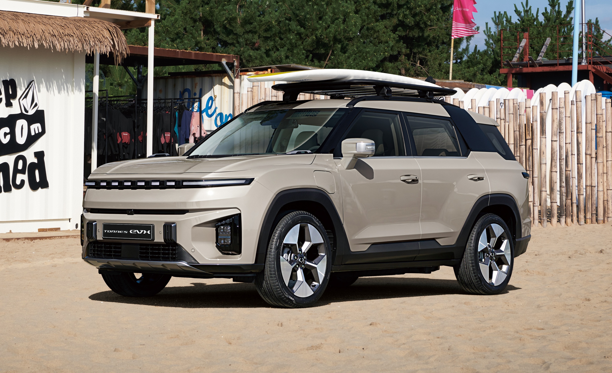 VF 8 sắp đối đầu địch thủ từ Hàn Quốc: Không phải KIA, Hyundai, giá quy đổi chỉ 555 triệu, đi 460km/sạc- Ảnh 8.