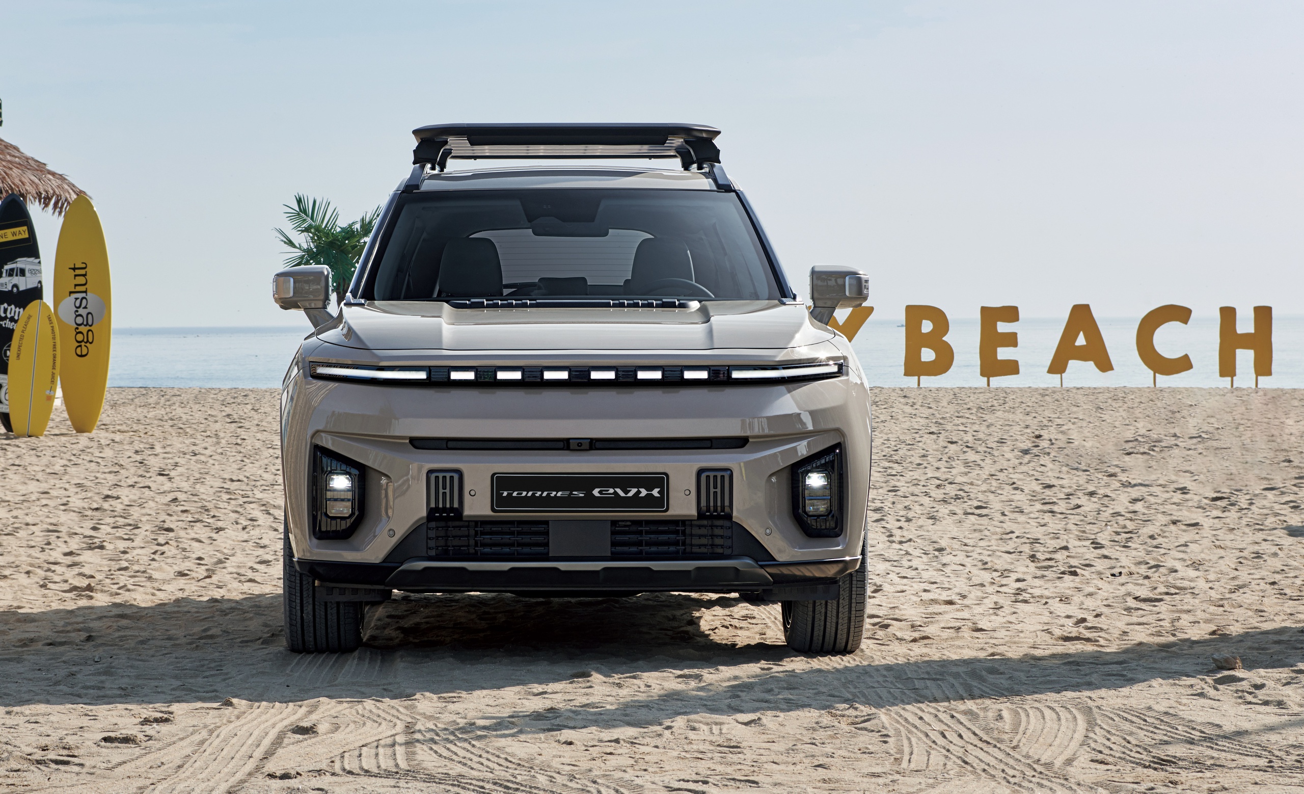 VF 8 sắp đối đầu địch thủ từ Hàn Quốc: Không phải KIA, Hyundai, giá quy đổi chỉ 555 triệu, đi 460km/sạc- Ảnh 6. VF 8 sắp đối đầu địch thủ từ Hàn Quốc: Không phải KIA, Hyundai, giá quy đổi chỉ 555 triệu, đi 460km/sạc- Ảnh 6.