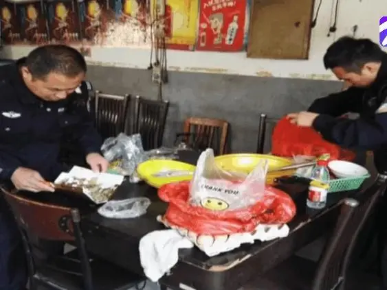 Chê cơm vợ nấu, chồng hở ra là đòi đi ăn mì, vợ sinh nghi đem kiểm tra phát hiện bí mật chấn động- Ảnh 2. Chê cơm vợ nấu, chồng hở ra là đòi đi ăn mì, vợ sinh nghi đem kiểm tra phát hiện bí mật chấn động- Ảnh 2.