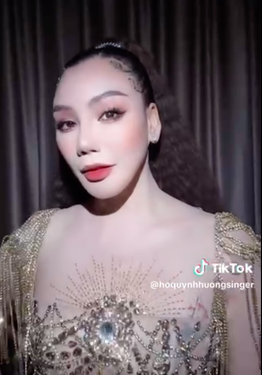 Hồ Quỳnh Hương tự tin để lộ khuôn mặt lúc ít son phấn, nhan sắc tuổi 44 ra sao?- Ảnh 3. Hồ Quỳnh Hương tự tin để lộ khuôn mặt lúc ít son phấn, nhan sắc tuổi 44 ra sao?- Ảnh 3.
