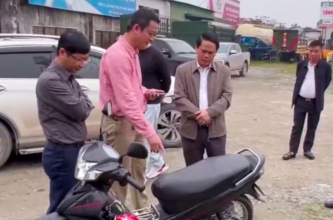 Hé lộ danh tính và lời khai nghi phạm cướp ngân hàng ở Nghệ An- Ảnh 2. Hé lộ danh tính và lời khai nghi phạm cướp ngân hàng ở Nghệ An- Ảnh 2.