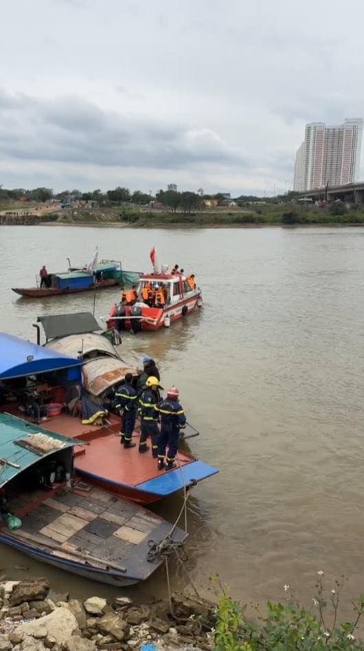 Vụ nghi 4 mẹ con nhảy cầu Đông Trù: Do giận dỗi chồng nên làm vậy để gây áp lực- Ảnh 2.