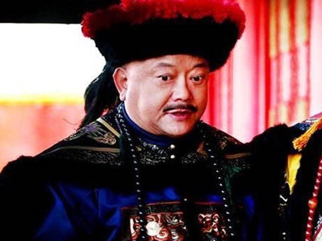 Quan lại kêu không thấy gì ở nhà Hòa Thân, Gia Khánh nói 2 từ: Lập tức tìm được hàng nghìn triệu lạng bạc- Ảnh 1.