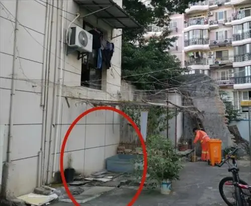 Nhặt chiếc dát giường cũ đem bán, nữ lao công lớn tuổi chết lặng vì bị đòi bồi thường 600 triệu đồng- Ảnh 3.