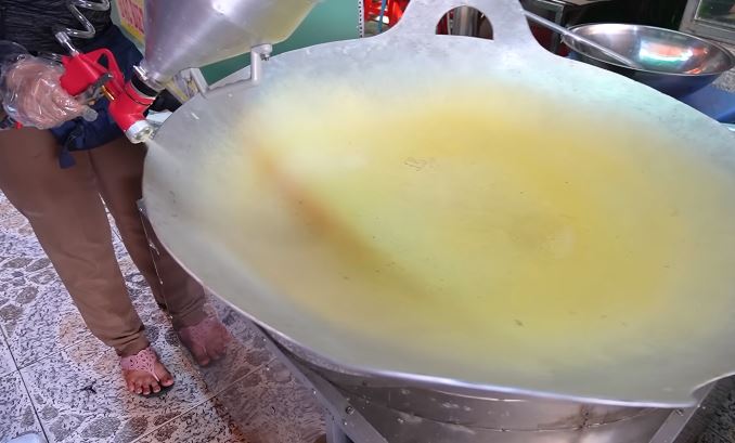 Bánh xèo 1 triệu đồng/cái ở Tây Ninh, toàn nguyên liệu xịn nhưng bị chê: Không xứng với giá tiền!- Ảnh 8.