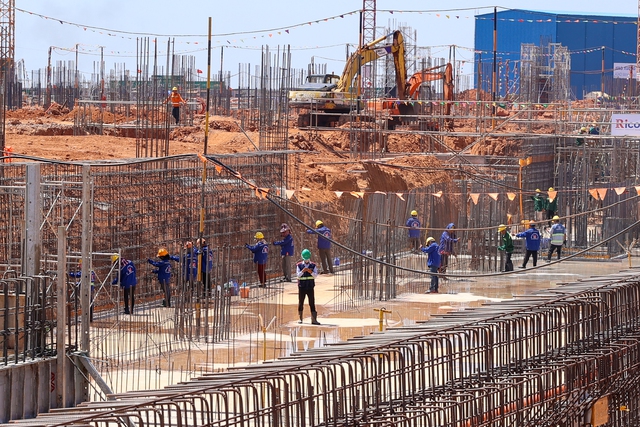 Sân bay 16 tỷ đô lớn nhất Việt Nam sẽ cần một lượng người Sân bay 16 tỷ đô lớn nhất Việt Nam sẽ cần một lượng người