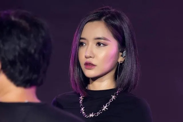 Bích Phương tuổi 35: 
