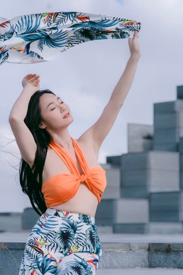 Nữ NSƯT là Nữ NSƯT là