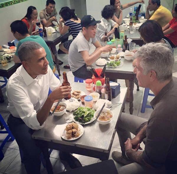 Quán bún chả cựu Tổng thống Obama từng tới ăn 8 năm trước: Nhất định không thay đổi một thứ- Ảnh 1. Quán bún chả cựu Tổng thống Obama từng tới ăn 8 năm trước: Nhất định không thay đổi một thứ- Ảnh 1.