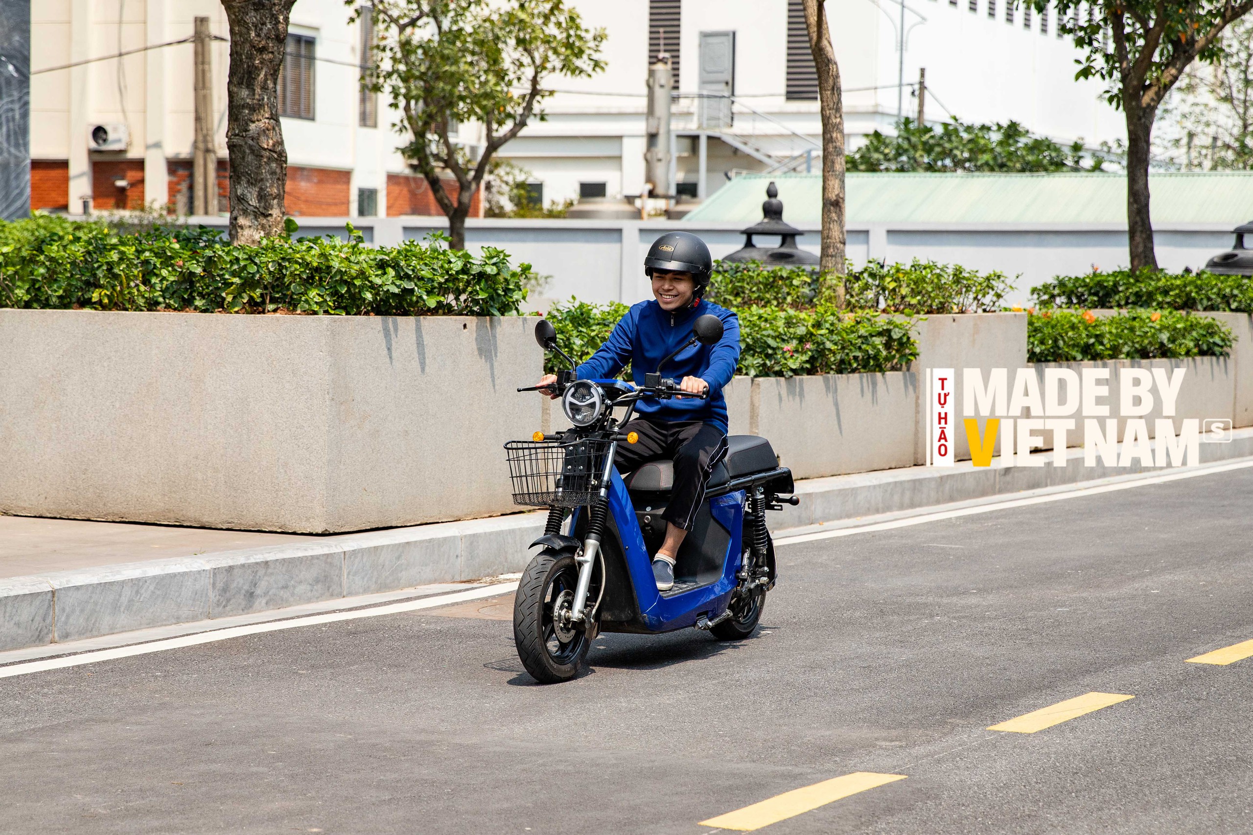 Thử thách chiếc xe '80% của người Việt': Giá chỉ 23 triệu, đi hết Tứ Trấn, phuộc sau cứng, ngồi thì êm- Ảnh 5.