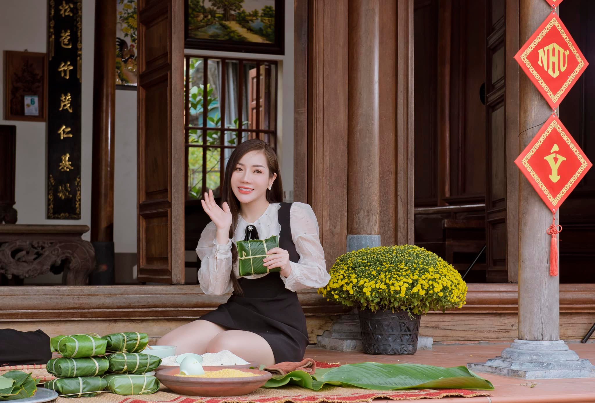 Nữ ca sĩ có quân hàm Thiếu úy: Nhan sắc nóng bỏng, chất giọng cá tính- Ảnh 16.