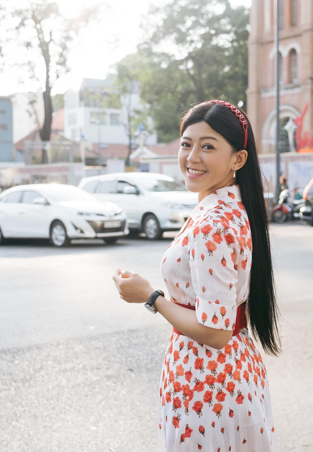 "Nữ hoàng trợ diễn": 3 mối tình toàn yêu trai trẻ, ngoài 40 vẫn ở nhà trọ 9m2, không chồng con- Ảnh 6.