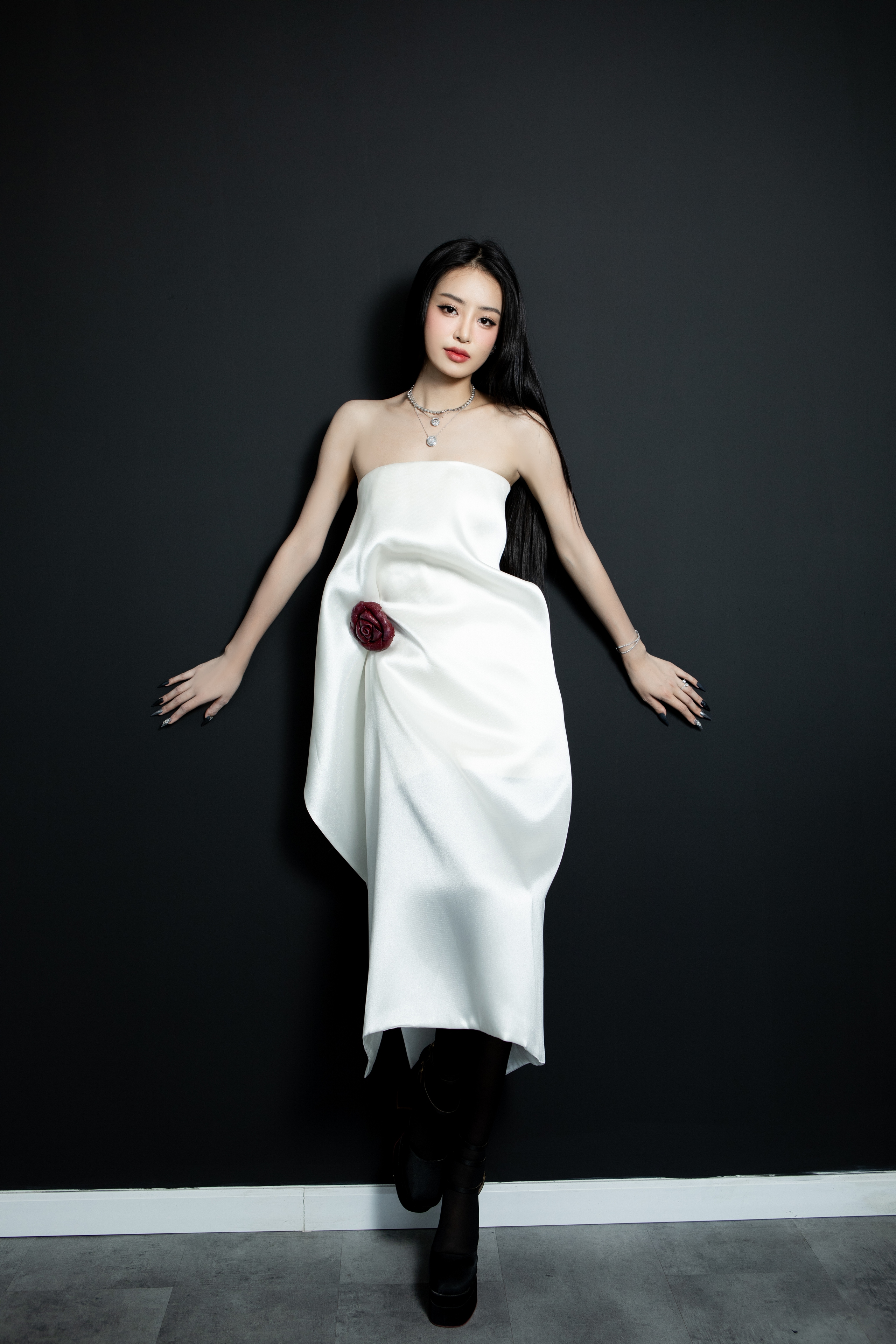 Hoa hậu Lê Hoàng Phương 