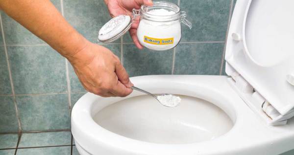 Nhận lại nhà từ khách thuê, gia chủ tá hoả với cảnh tượng bên trong nhà vệ sinh: 