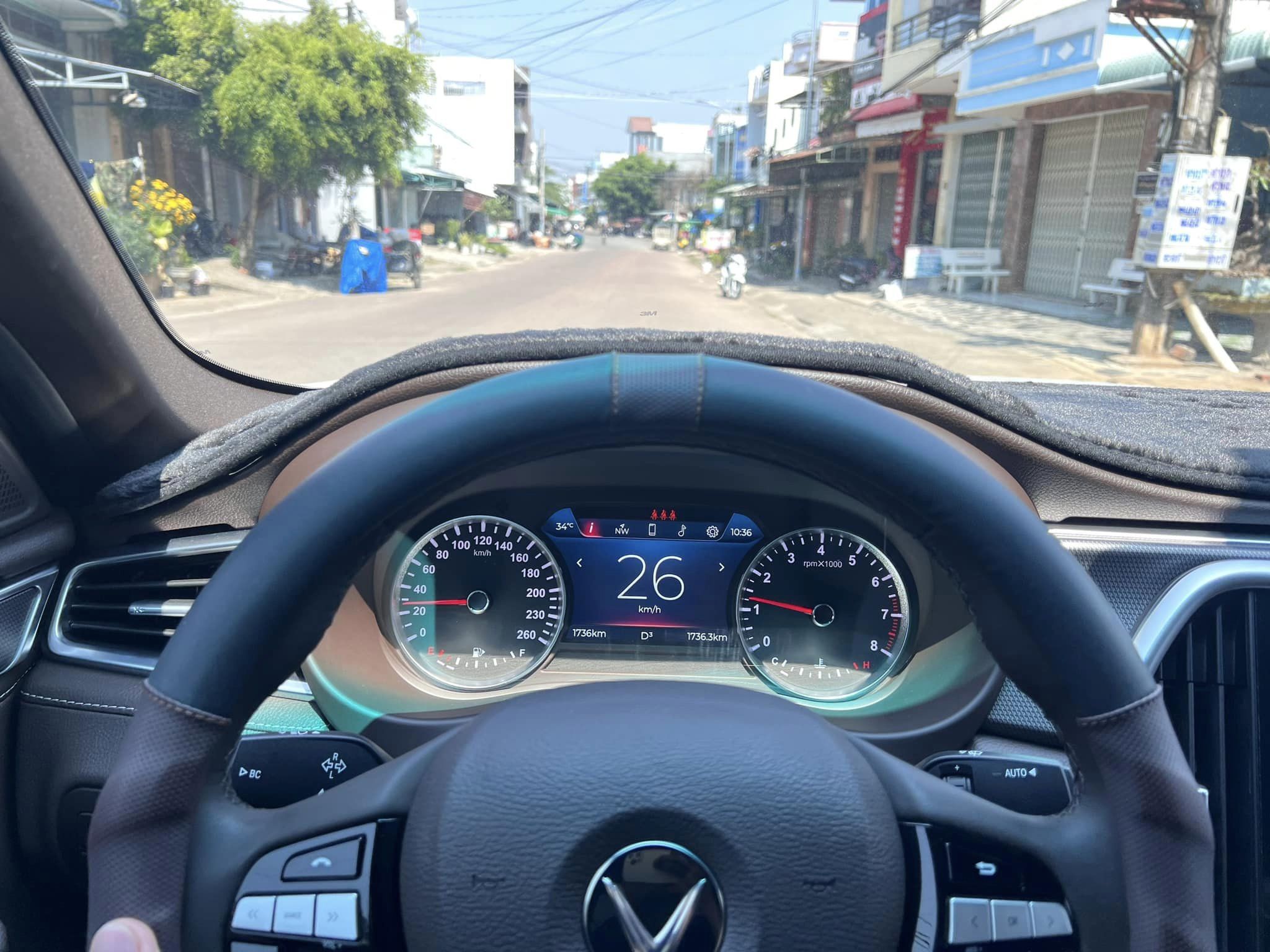 VinFast Lux A2.0 cũ đi 2 năm 1.700km VinFast Lux A2.0 cũ đi 2 năm 1.700km