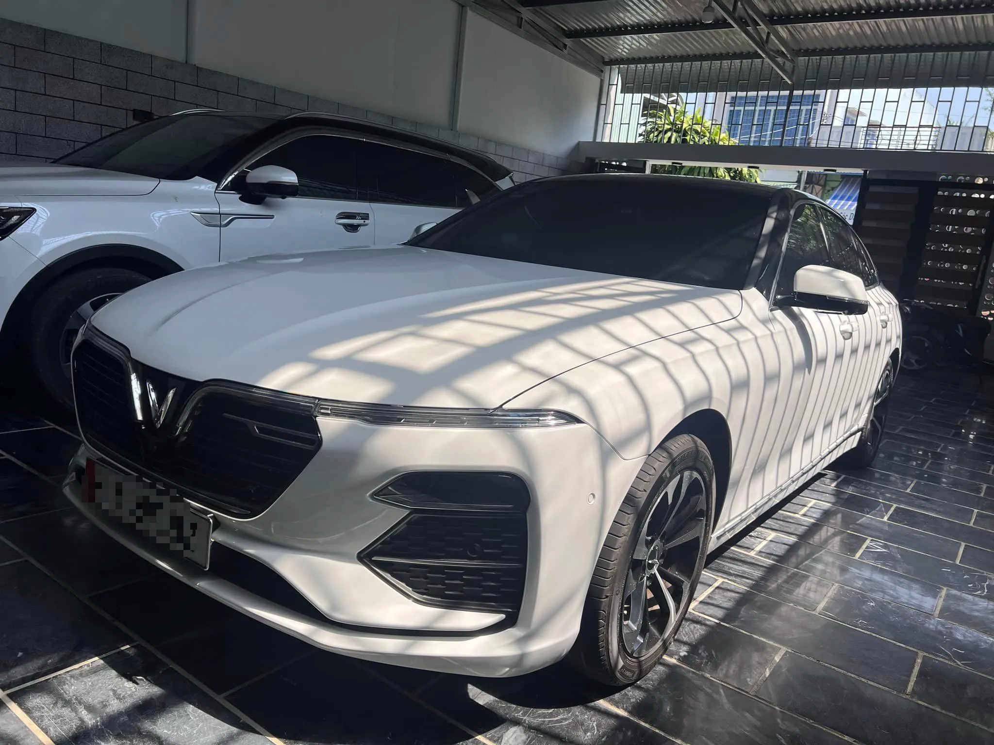 VinFast Lux A2.0 cũ đi 2 năm 1.700km VinFast Lux A2.0 cũ đi 2 năm 1.700km