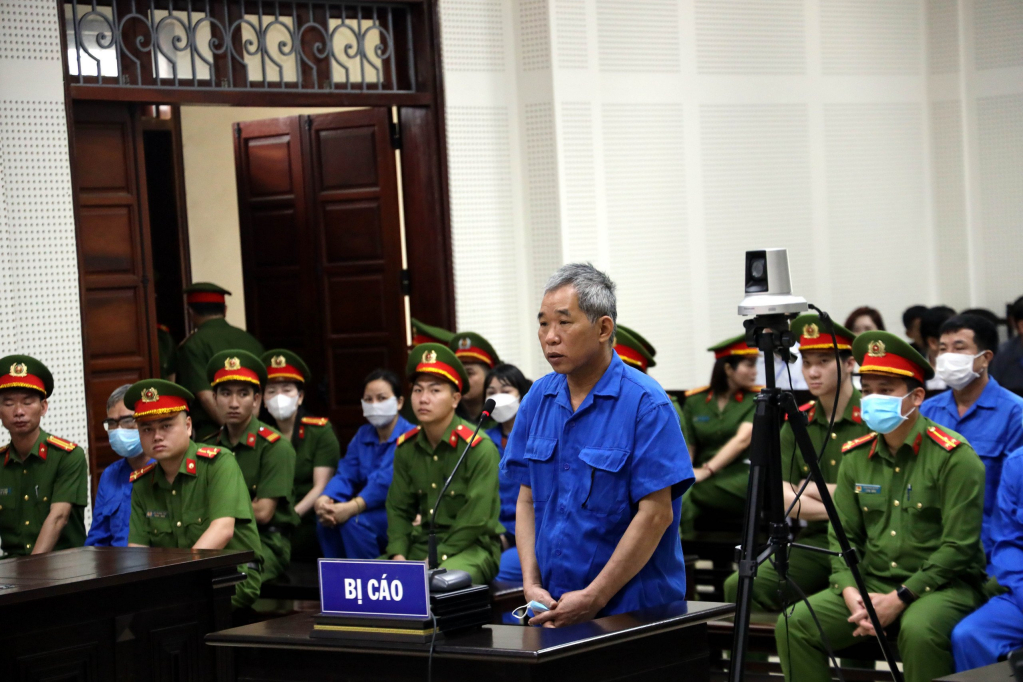 Lời khai đầu tiên tại toà của ông Đỗ Hữu Ca: Cầm 35 tỷ để 