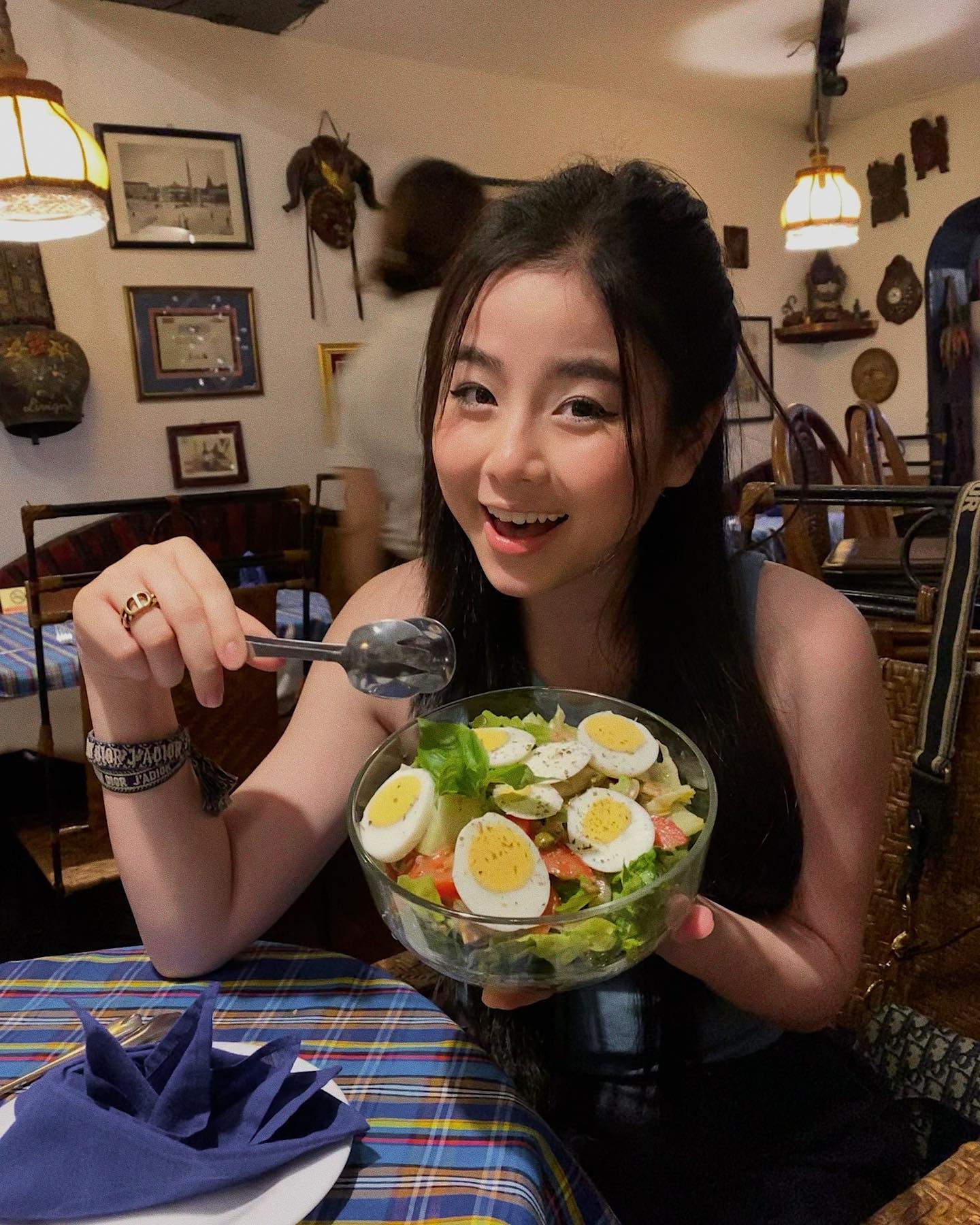 Hot girl Việt được báo Trung Quốc ca ngợi “đẹp như nữ thần”: U30 một nách hai con, là bà chủ spa giàu có- Ảnh 21.