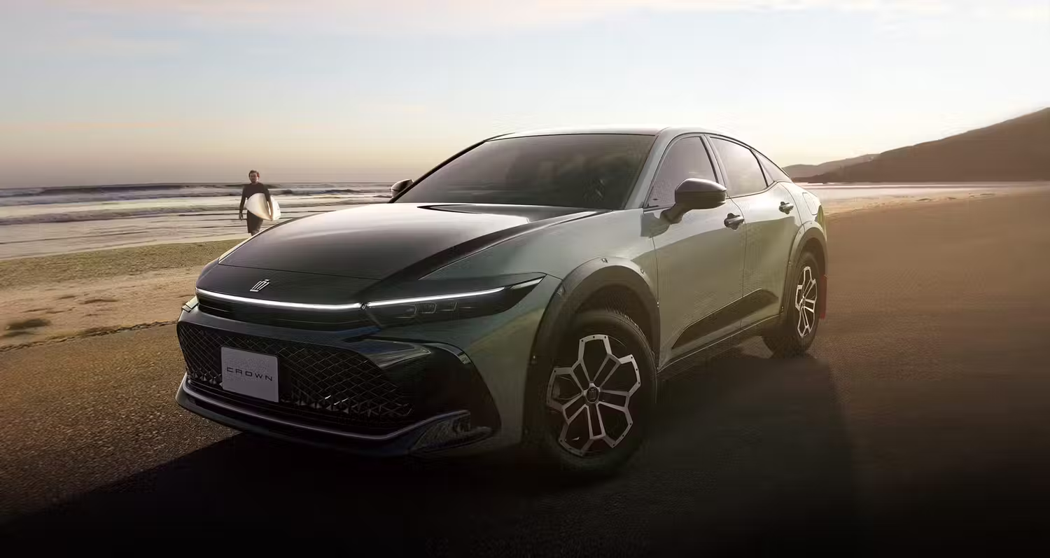 Mẫu ô tô mới tinh của Toyota cho thấy ngành xe đang 'hỗn loạn' ra sao: Sedan mà gầm cao hơn Corolla Cross- Ảnh 1. Mẫu ô tô mới tinh của Toyota cho thấy ngành xe đang 'hỗn loạn' ra sao: Sedan mà gầm cao hơn Corolla Cross- Ảnh 1.