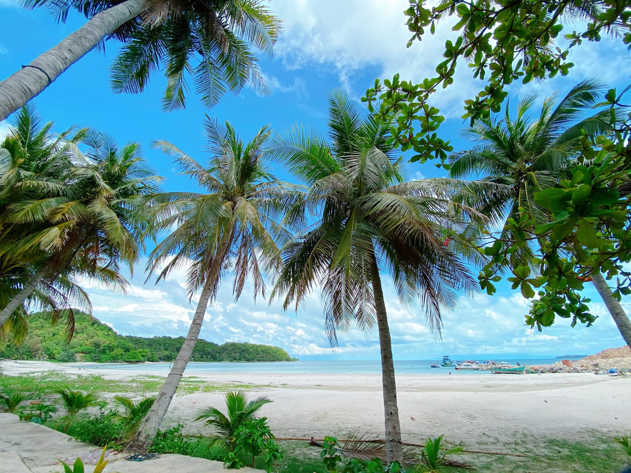 Phát hiện quần đảo Hải Tặc có thật ở Việt Nam, ẩn giấu sự tích ly kỳ, thuộc địa phương du lịch nổi tiếng- Ảnh 10. Phát hiện quần đảo Hải Tặc có thật ở Việt Nam, ẩn giấu sự tích ly kỳ, thuộc địa phương du lịch nổi tiếng- Ảnh 10.