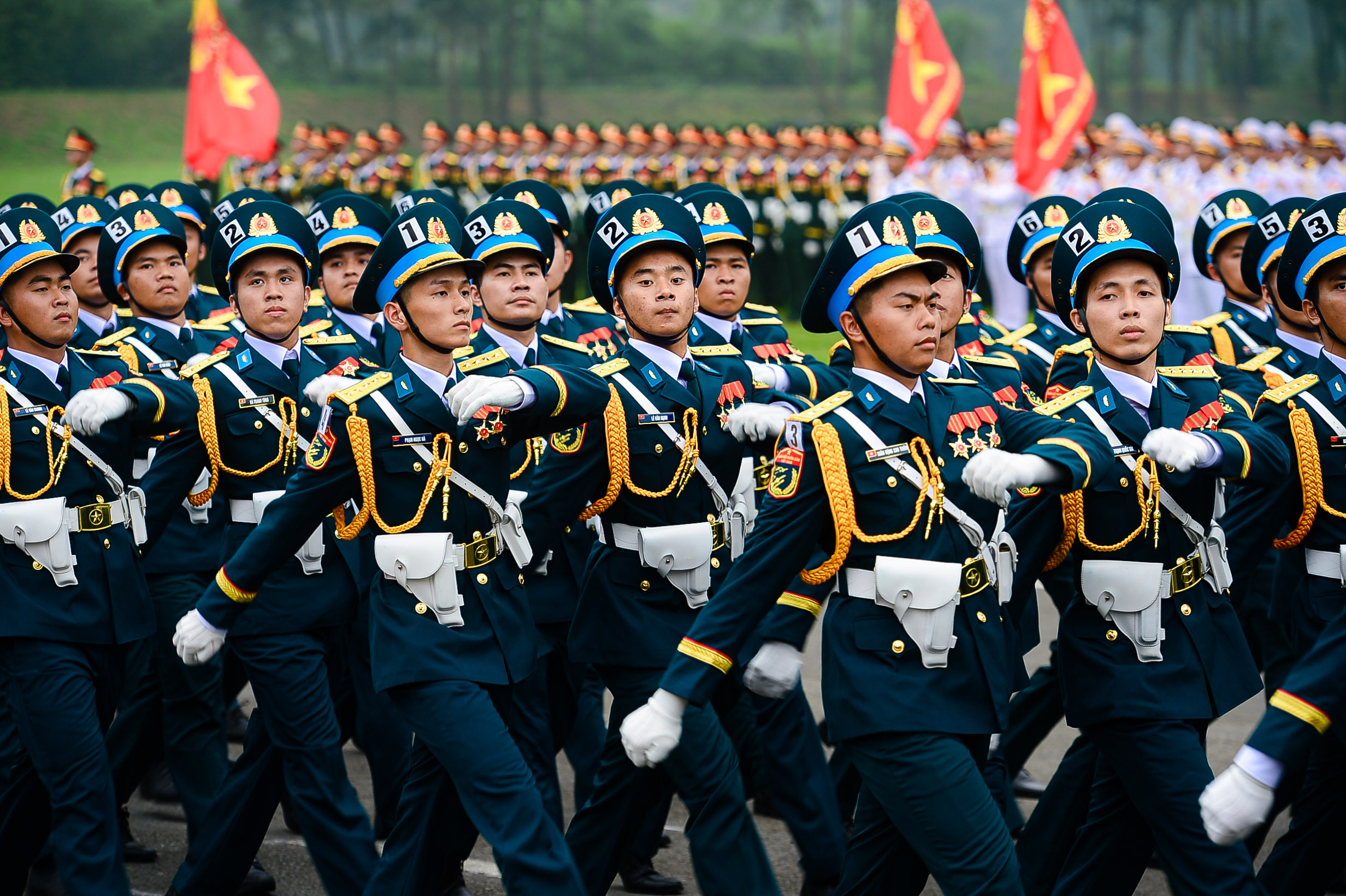 Màn bắn 21 loạt đại bác và 6 trực thăng bay diễu hành trong lễ tổng duyệt 70 năm chiến thắng Điện Biên Phủ- Ảnh 15.