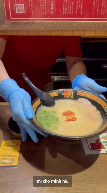 Khách Việt làm một thứ chưa từng làm ở Việt Nam trên đất Nhật mất gần 1 tiếng: 