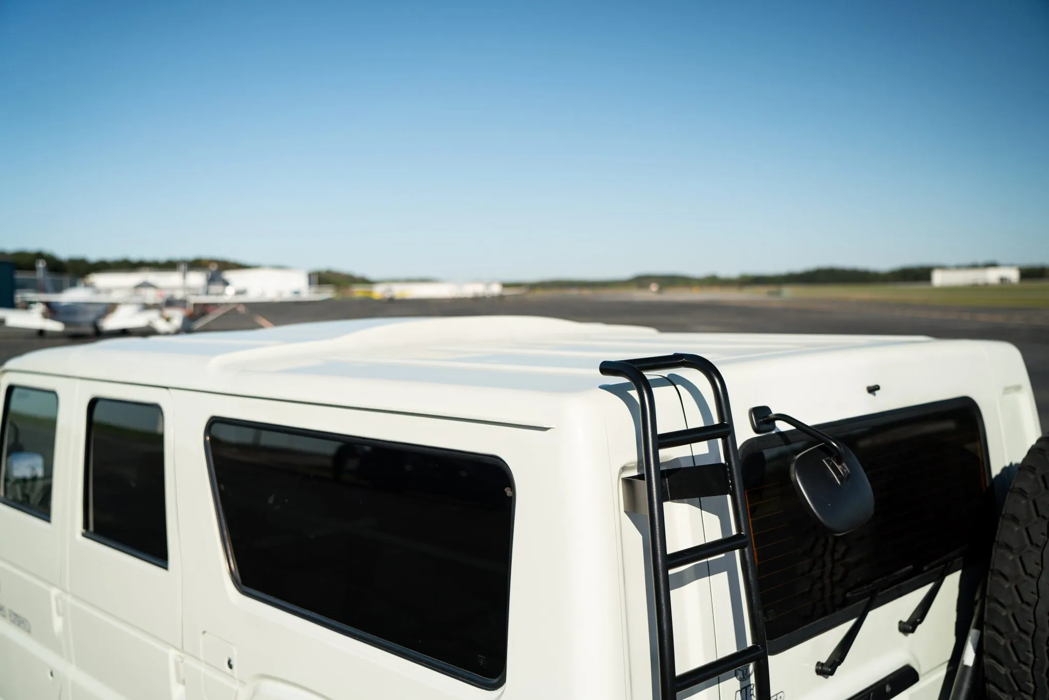 Xe Toyota không phải ai cũng biết: Trông như Hummer, ăn dầu như uống nước lã nhưng được săn lùng gắt gao- Ảnh 18. Xe Toyota không phải ai cũng biết: Trông như Hummer, ăn dầu như uống nước lã nhưng được săn lùng gắt gao- Ảnh 18.