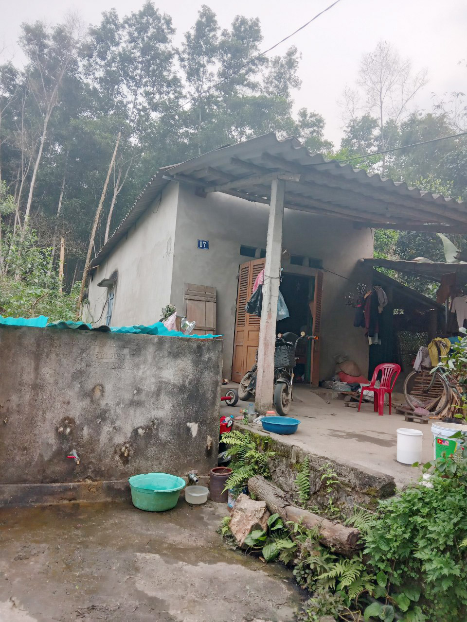 Mẹ già bị ung thư canh cánh nỗi lo vì con gái khuyết tật và hai cháu ngoại nhỏ dại- Ảnh 10. Mẹ già bị ung thư canh cánh nỗi lo vì con gái khuyết tật và hai cháu ngoại nhỏ dại- Ảnh 10.