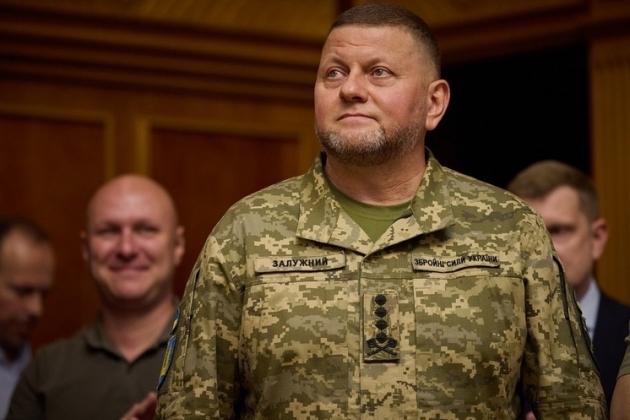 Rộ tin cựu Tổng tư lệnh bất đồng với ông Zelensky bị bắt vì từ chối 1 yêu cầu: Bí ẩn sau sóng gió ở Kiev- Ảnh 1. Rộ tin cựu Tổng tư lệnh bất đồng với ông Zelensky bị bắt vì từ chối 1 yêu cầu: Bí ẩn sau sóng gió ở Kiev- Ảnh 1.