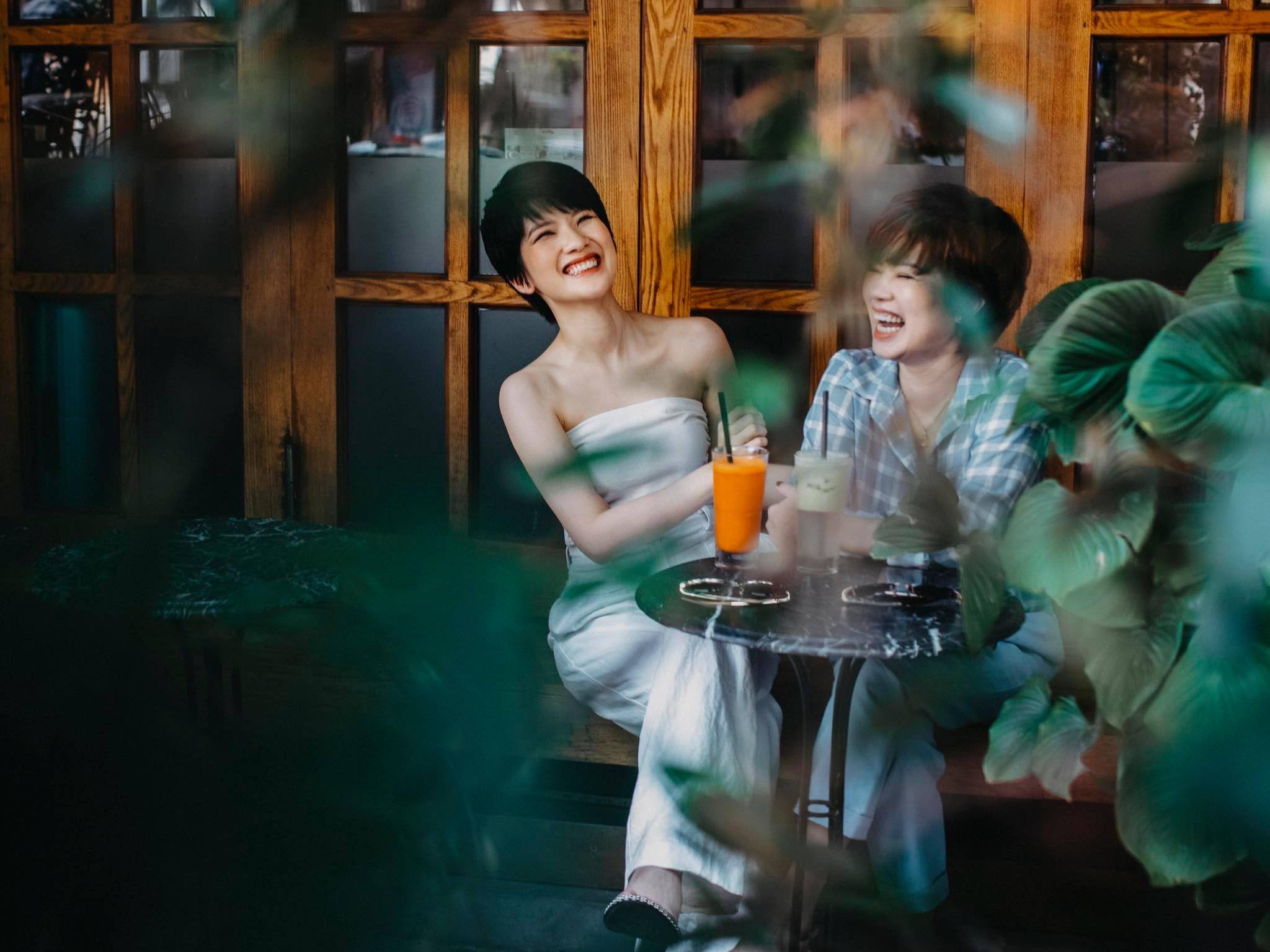 Tuổi xế chiều của nữ NSND ly hôn chồng sau 32 năm gắn bó: Vẫn có người theo đuổi, sống vui vẻ, yêu đời- Ảnh 8. Tuổi xế chiều của nữ NSND ly hôn chồng sau 32 năm gắn bó: Vẫn có người theo đuổi, sống vui vẻ, yêu đời- Ảnh 8.