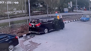 Đến trạm đổ xăng, vì mắc phải 2 sai lầm mà chủ xe ngỡ ngàng nhìn xe sang bị trộm lái đi- Ảnh 2. Đến trạm đổ xăng, vì mắc phải 2 sai lầm mà chủ xe ngỡ ngàng nhìn xe sang bị trộm lái đi- Ảnh 2.