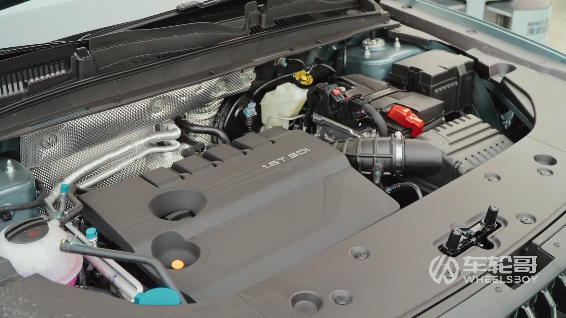 Lái thử xe 400 triệu của tập đoàn rót 20.000 tỷ vào Việt Nam xây nhà máy ô tô: 'Tiền ít thịt nhiều'?- Ảnh 23. Lái thử xe 400 triệu của tập đoàn rót 20.000 tỷ vào Việt Nam xây nhà máy ô tô: 'Tiền ít thịt nhiều'?- Ảnh 23.