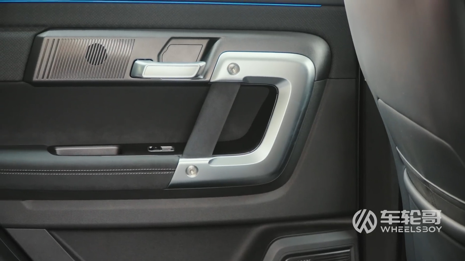 Lái thử xe 400 triệu của tập đoàn rót 20.000 tỷ vào Việt Nam xây nhà máy ô tô: 'Tiền ít thịt nhiều'?- Ảnh 8.