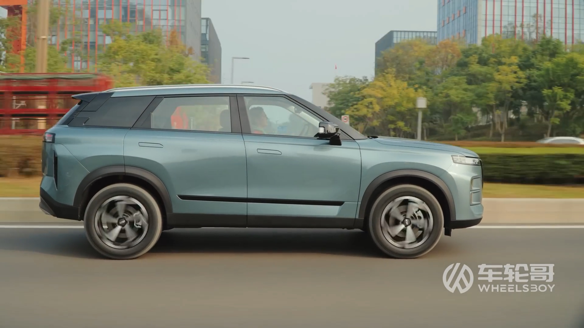 Lái thử xe 400 triệu của tập đoàn rót 20.000 tỷ vào Việt Nam xây nhà máy ô tô: 'Tiền ít thịt nhiều'?- Ảnh 14. Lái thử xe 400 triệu của tập đoàn rót 20.000 tỷ vào Việt Nam xây nhà máy ô tô: 'Tiền ít thịt nhiều'?- Ảnh 14.